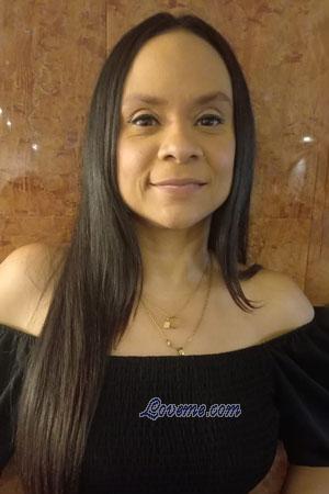 213758 - Paola Alexandra Age: 44 - Colombia