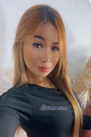 216417 - Yulieth Age: 24 - Colombia