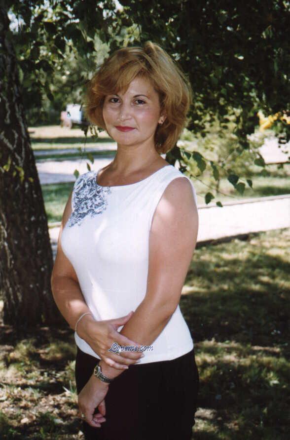 56136 - Svetlana Age: 45 - Russia